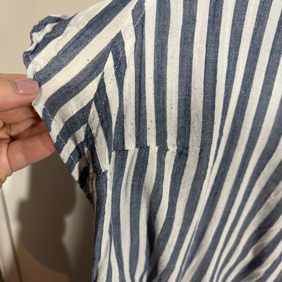 Old Navy- Blue & White Striped - Maternity Tunic Linen Sleeveless - Medium - Picture 4 of 4